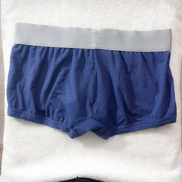 Calvin Klein Trunk - Picture 3 of 4